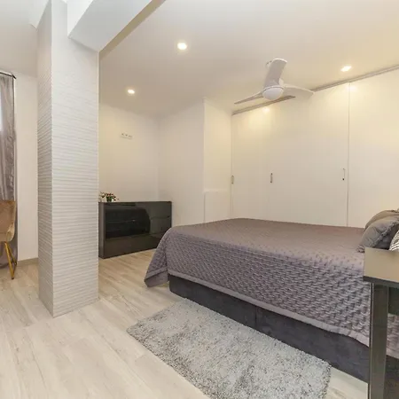 B35 - Andorinha Heart In Apartament